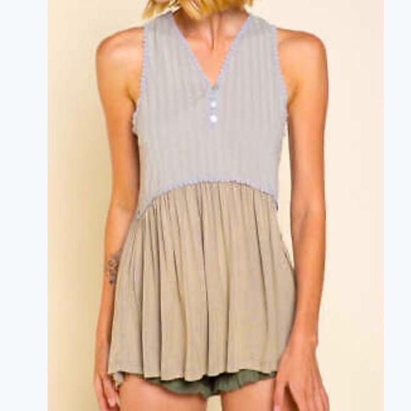 POL Tops - POL Simple but Unique top size Small NWOT